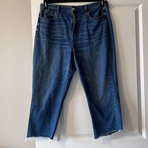 American Eagle Cropped Mom Jeans size 16